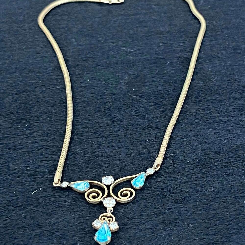 Vintage Necklace Signed Leo Glass Goldtone With Blue Glass Rhinestones 14" Long